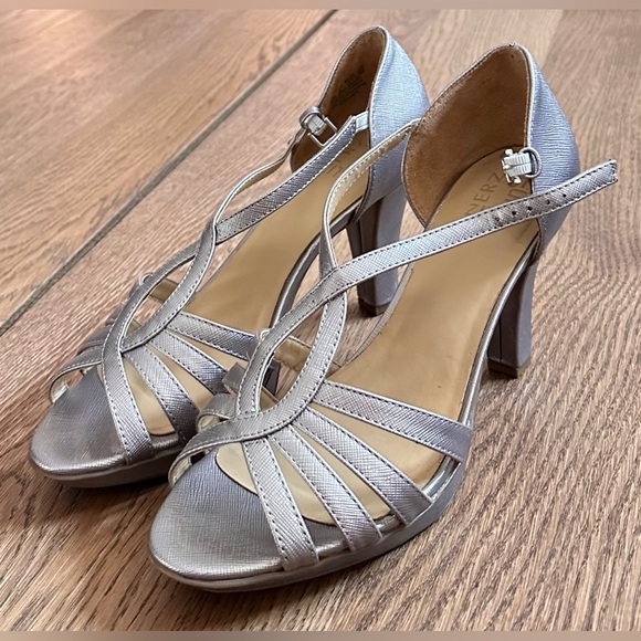 Naturalizer Delina Strappy Sandals Size 11W - Picture 5 of 14